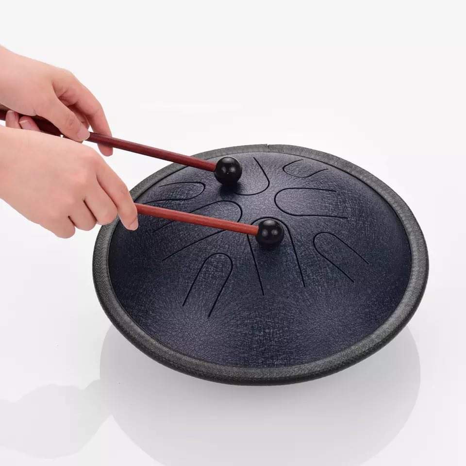 Handpan - Közepes Handpan  Közepes méretű, kis hátizsákjában könnyen szállítható Handpan. Csodálatos h