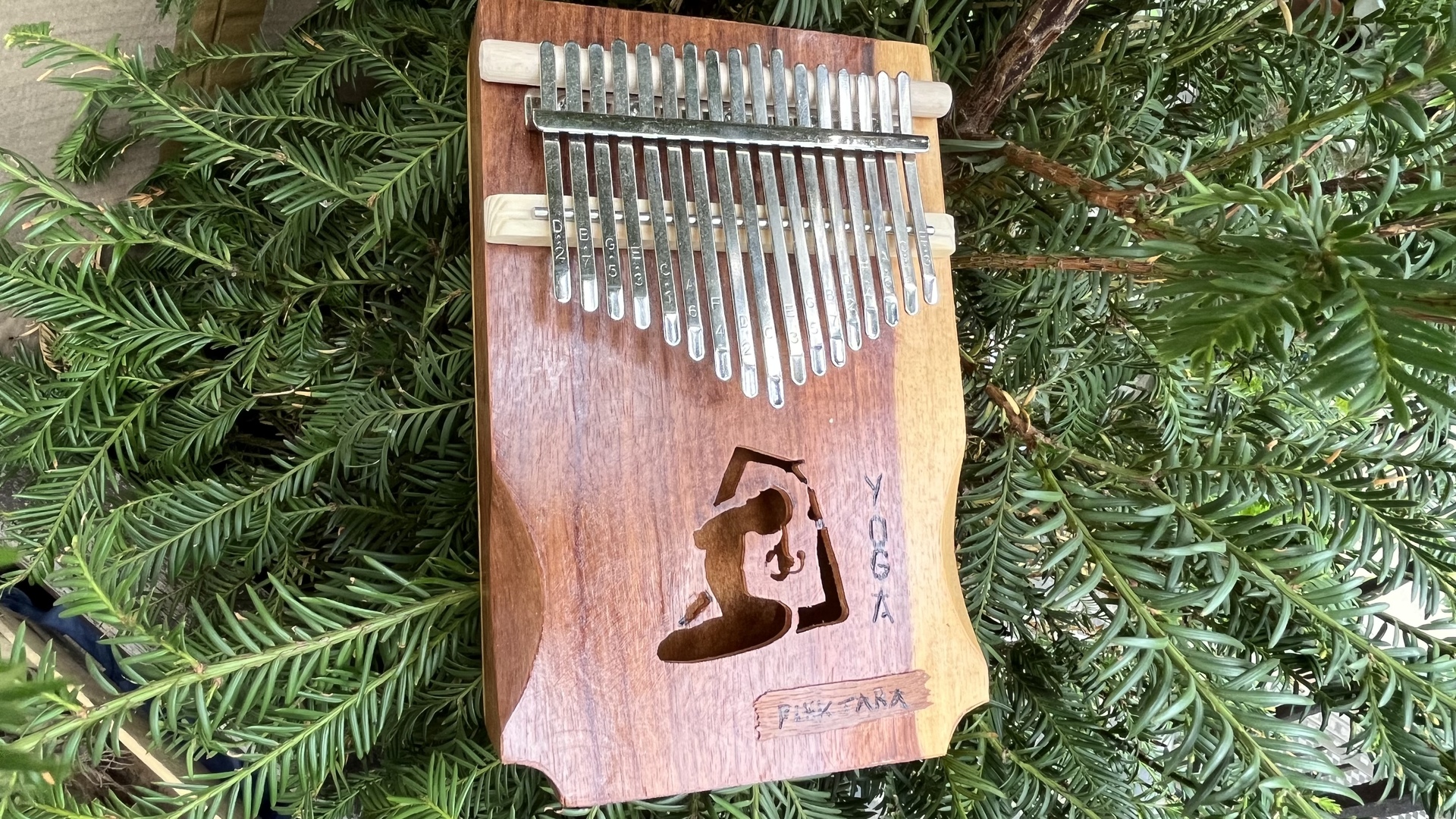 Kalimba - Kalimba 17 - Hangszer Jógázólány Egyedi kézzel készített Kalimbáink, édesapám keze munkáját dicsérik. Egzoti 