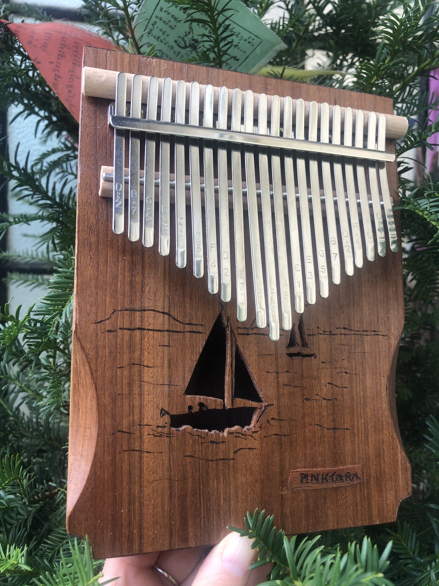 Kalimba - Kalimba 21 - Hangszer Vitorlás Egyedi k&eacute;zzel k&eacute;sz&iacute;tett Kalimb&aacute;ink, &eacute;des 