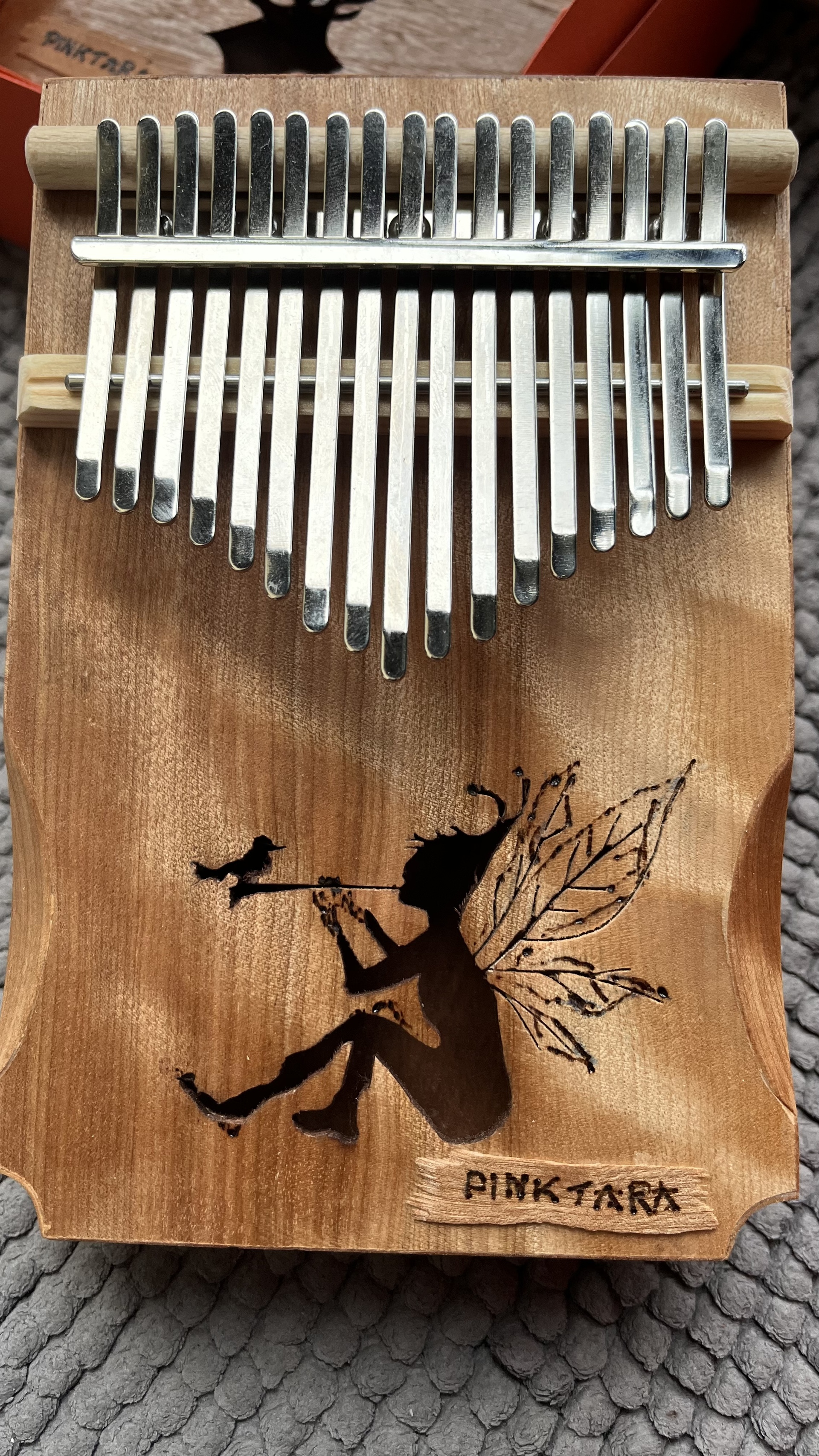 Kalimba - Kalimba 17 - Hangszer Furulyázò Tündér  Egyedi kézzel készített Kalimbáink, édesapám keze munkáját dicsérik. Egzoti 